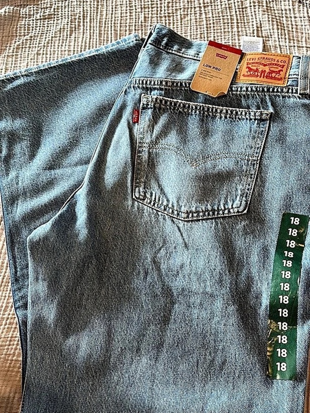 Levi's Low Pro Women's Jeans Women's Straight Leg Jeans Blue Waist 18 NWT